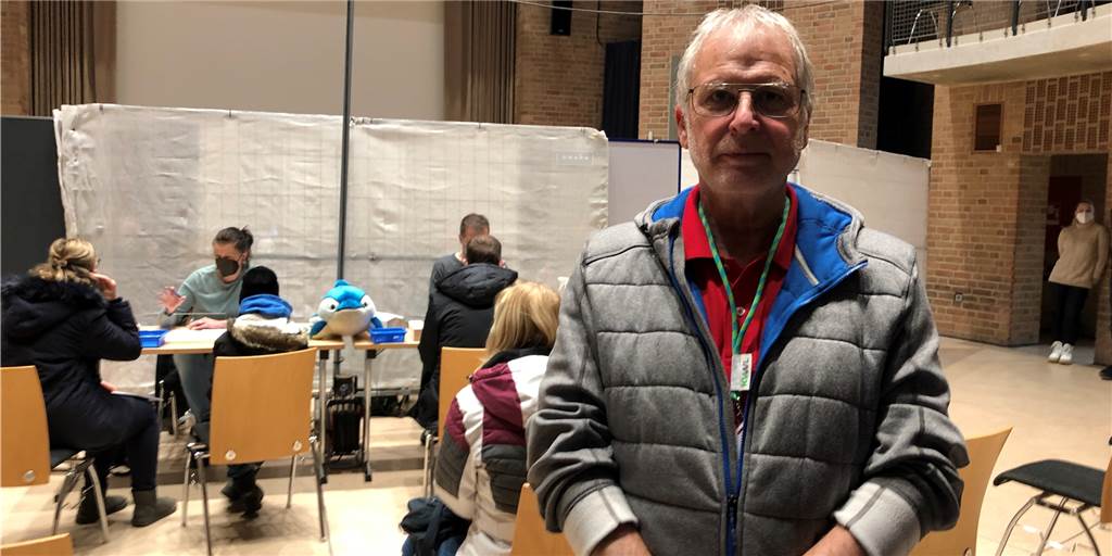 Dr. Bolle über Kinderimpfung: „Impfung ist die Eintrittskarte ins normale Leben“ Dr. Detlev Bolle leitete die Kinderimpfaktion im Bürgerhaus Selm.