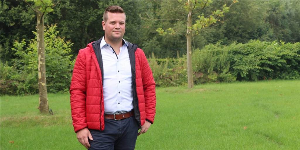 „Wohnen an der Schlinge": Stimmungsbild zum Bauprojekt ist eindeutig Tim Tecker hatte unabhängig von der Entscheidung des Rates, das Grundstück an der Schlingewiese an die Investoren zu verkaufen, Stellungnahmen der Fraktionen erbeten.