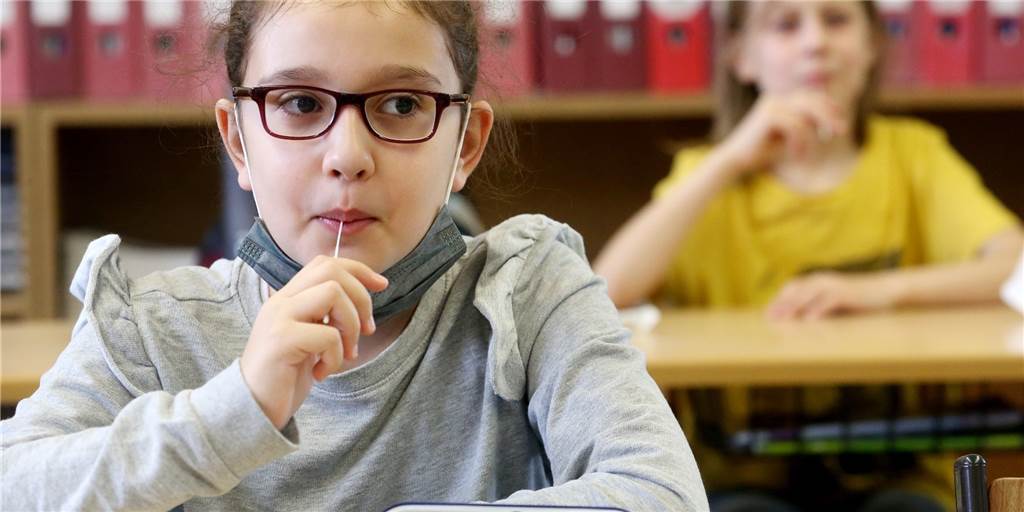 Chaos um Pool-Tests: Kinder wurden fahrlässig in Gefahr gebracht Chaos um Pool-Tests: Kinder wurden fahrlässig in Gefahr gebracht