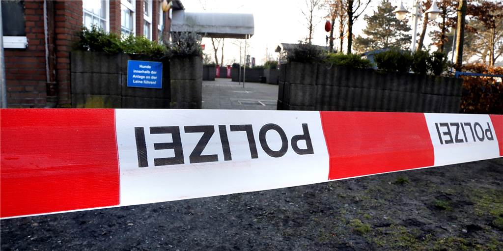 Brand am Dülmener See: Erste Ermittlungsergebnisse liegen vor Die Polizei hatte das Gebäude zunächst beschlagnahmt, die Sperrung wurde jetzt wieder aufgehoben.