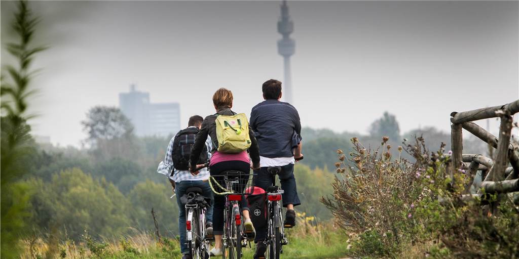 Brücke über den Westfalenpark? Das ist eine Horrorvision! Fahrradfahren unterm Florianturm - die Stadt denkt über eine Brücke durch den Westfalenpark nach.