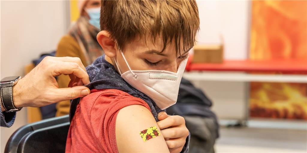 Dortmund: Hier können Sie sich am Samstag gegen Corona impfen lassen Auch Kinder können geimpft werden. Für das Angebot in der Thier-Galerie brauchen sie aber einen Termin.