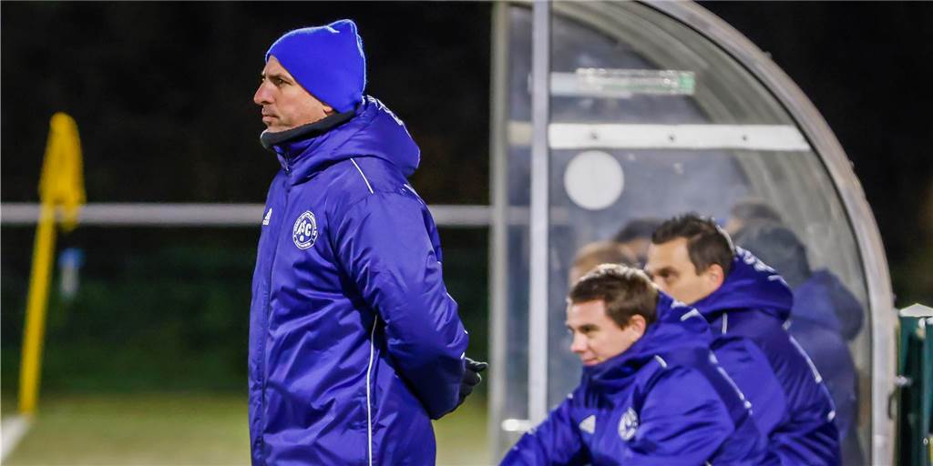 Zweistellig: ASC 09 Dortmund kassiert auf Schalke eine bitterböse Packung Zweistellig: ASC 09 Dortmund kassiert auf Schalke eine bitterböse Packung