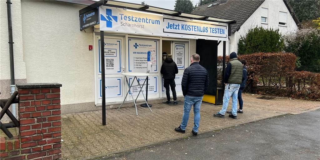 Wie viele positive Corona-Tests gibt es pro Tag im Testzentrum Scharnhorst? Die Betreiber des Testzentrums Scharnhorst wollen die Ärzte und Apotheken entlasten. Dafür haben sie eine Corona-Teststelle an einem prominenten Ort eröffnet.