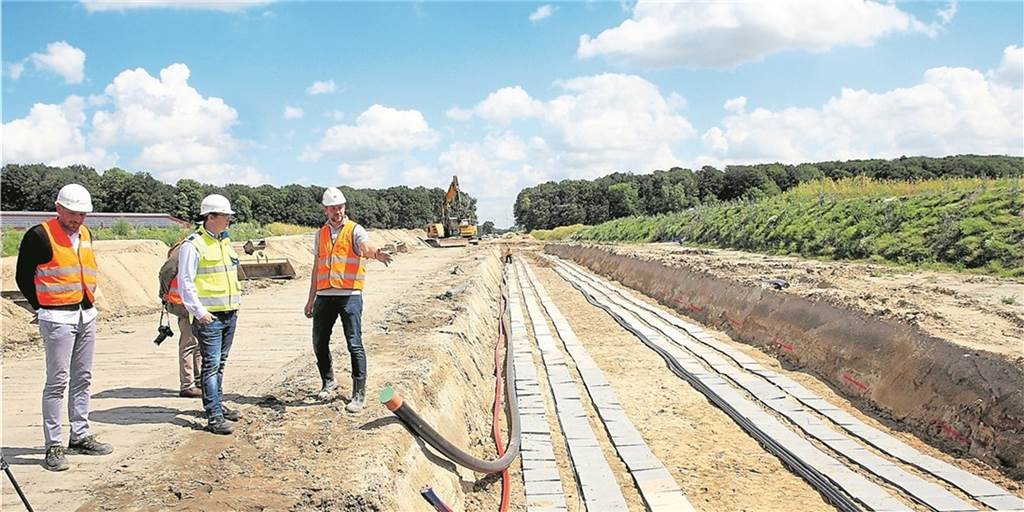 Konkreter Vorschlag: Hier soll die A-Nord durch Vreden gebaut werden So ähnlich wie hier in Legden wird auch die Trasse für die Erdarbeiten für die A-Nord aussehen.