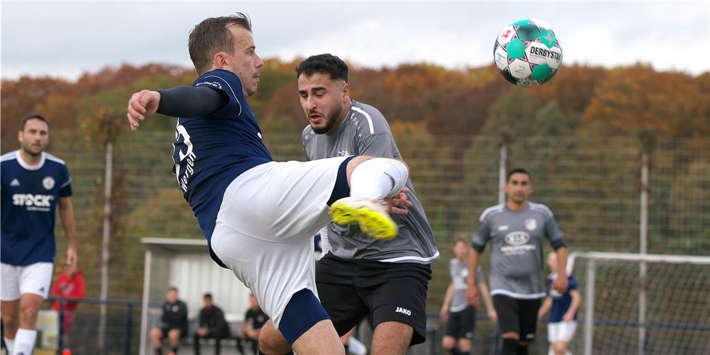„Ein großartiger Spieler“: Dominik Wergen vom ETuS beendet seine Karriere Ein Spieler des ETuS Haltern hängt die Fußballschuhe an den Nagel.
