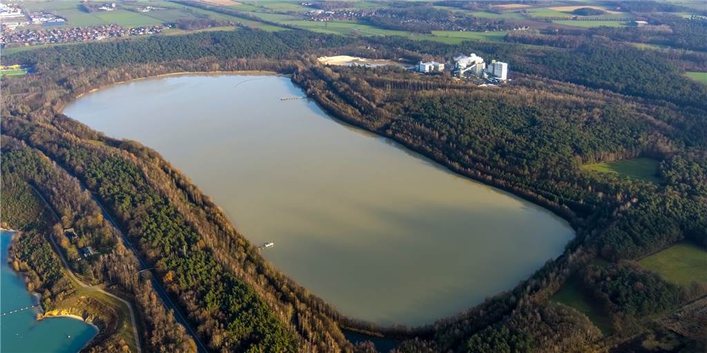 Schwimmende Photovoltaik am Silbersee III: Baubeginn verzögert sich Gut zwei Prozent des Silbersee III sollen von Photovoltaik-Modulen bedeckt werden.