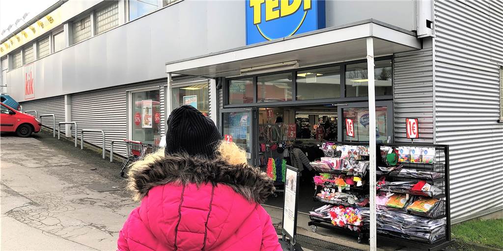 Überraschung bei Tedi: Der Impfstatus interessiert hier niemanden Bei Tedi in Dortmund-Dorstfeld spielt der Impfstatus der Kunden keine Rolle.