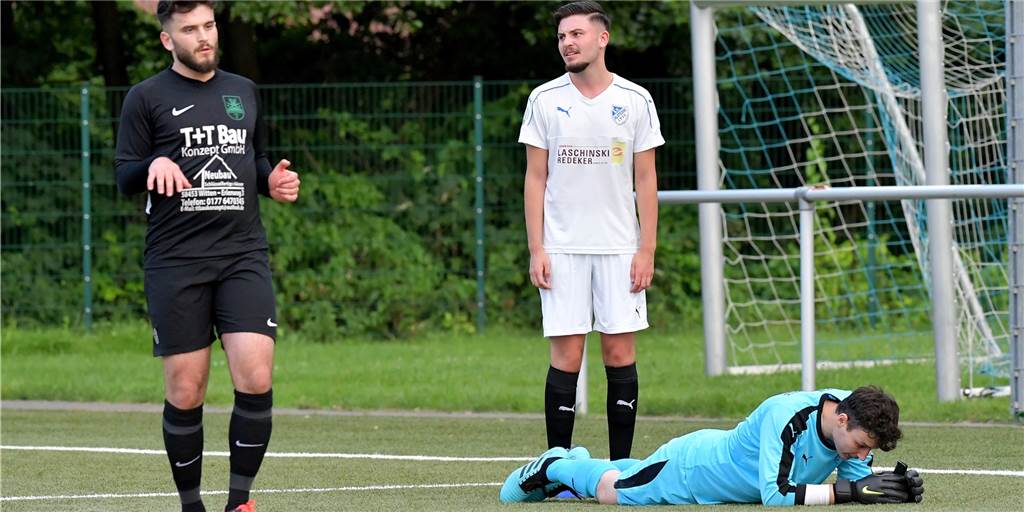 Nur zwei Liga-Einsätze für Alstedde: Plan der SG Gahmen überzeugt Youngster vom Wechsel Sercan Bayezit (M.) stand zuletzt für BW Alstedde auf dem Platz. Nun wird er in der Rückrunde jedoch für die SG Gahmen auflaufen.