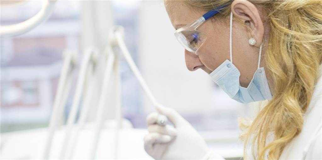 Robert-Koch-Institut rechnet mit mehr als 830.000 neuen Omikron-Infektionen pro Woche Robert-Koch-Institut rechnet mit mehr als 830.000 neuen Omikron-Infektionen pro Woche