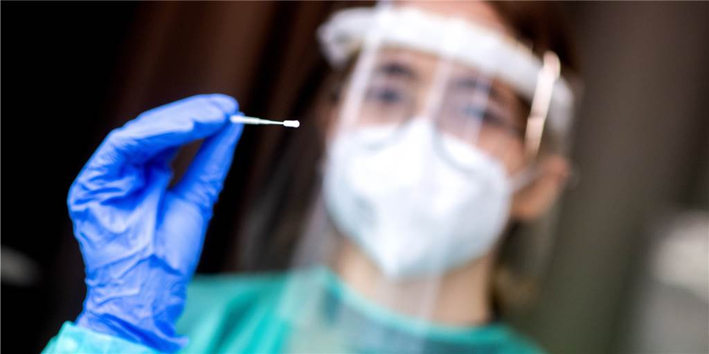 Kassenärztliche Vereinigung fordert Ende der PCR-Testpflicht in Dortmund Die Kassenärztliche Vereinigung Westfalen-Lippe (KVWL) befürwortet eine Änderung der aktuellen Testregelungen. (Symbolbild)