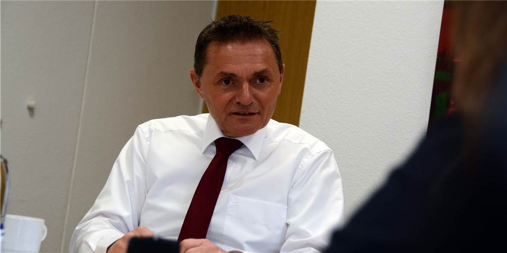 Streit in Nordkirchen über Auftragsvergabe: „Das ist ein Misstrauensvotum“ Bürgermeister Dietmar Bergmann hat von seiner Empörung über den Antrag der UWG keinen Hehl gemacht.