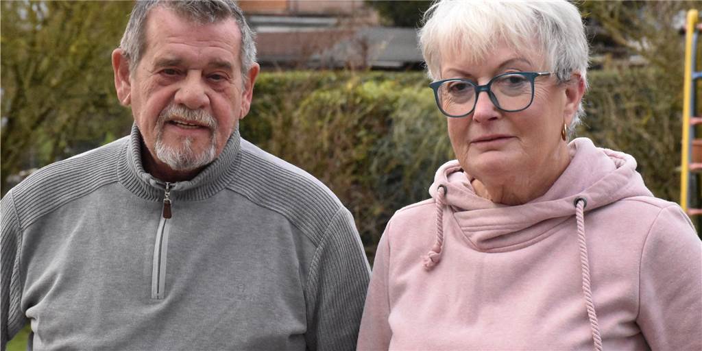 Familie Schalla nach 3 Jahren Mordprozess: „Das werde ich mir nie verzeihen“ Sigrid und Joachim Schalla in ihrem Garten im Dortmunder Westen: Vor einem Jahr fiel das Urteil gegen den Mörder ihrer Tochter.