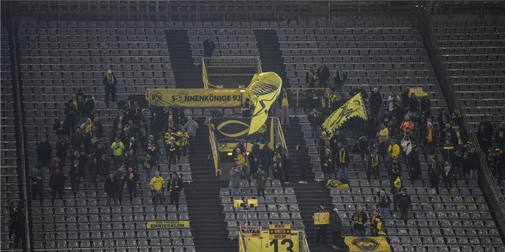 BVB-Fans weiter außen vor: Politik lässt den Profisport bluten Ins Stadion darf weiterhin nur eine kleine Zahl an BVB-Fans.