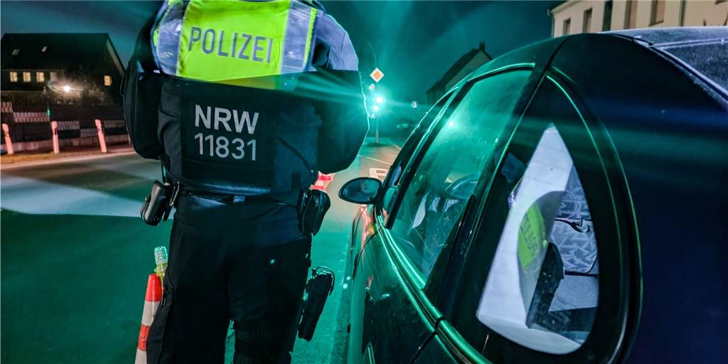 Polizei sorgt für Ordnung: Raserszene in Kirchhellen verhält sich ruhig Polizei sorgt für Ordnung: Raserszene in Kirchhellen verhält sich ruhig