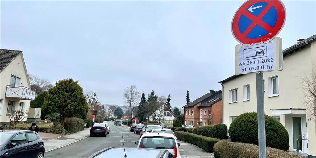 Park-Chaos im Wohngebiet nach Knöllchen: „Patentrezept gibt es nicht“ Ab Freitag (28.2.) gilt das Halteverbot in der Silberhecke.