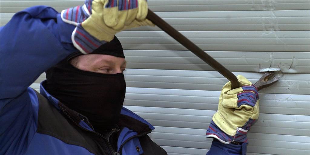 Nach Groß-Einbrüchen in Dorsten: „Ich fühle mich für dumm verkauft“ Nach Groß-Einbrüchen in Dorsten: „Ich fühle mich für dumm verkauft“