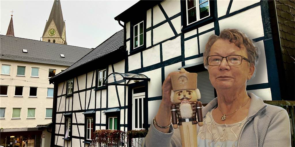 Markantes Fachwerkhaus in der Castroper Altstadt wird jetzt verkauft Ursula Hülsmann ist in der Altstadt ein altbekanntes Gesicht. In ihrem Haus am Biesenkamp betrieb sie lange Jahre ihr Kunstgewerbe-Lädchen "Biesenkämpchen". Jetzt steht das Haus zum Verkauf.