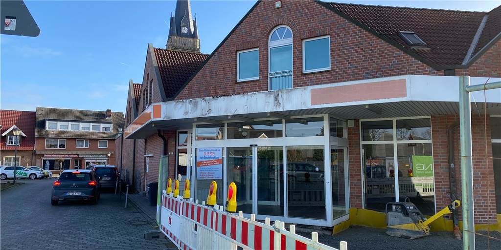 Rossmann in Ascheberg: Ehemaliges K+K-Gebäude wird nun entkernt Die K+K-Filiale am Eschenplatz ist Geschichte - das Gebäude wird nun entkernt für den neuen Rossmann.
