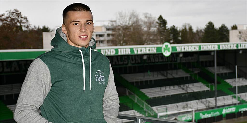 BVB-Talent Tobias Raschl: Wechsel zu Greuther Fürth als Ausweg BVB-Talent Tobias Raschl: Wechsel zu Greuther Fürth als Ausweg