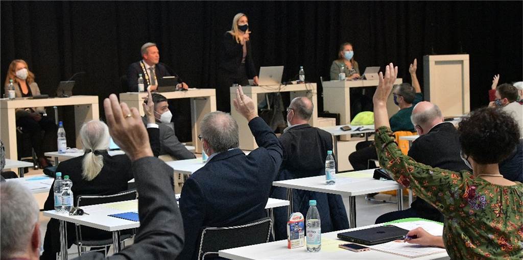 Sondersitzung des Lüner Rates: Stadt steht ohne gültigen Haushalt da Das Archivbild ist eine Momentaufnahme aus einer der vergangenen Ratssitzungen. Am Freitag (4. Februar) findet eine Sondersitzung des Gremiums statt - es geht um den Haushalt 2022.