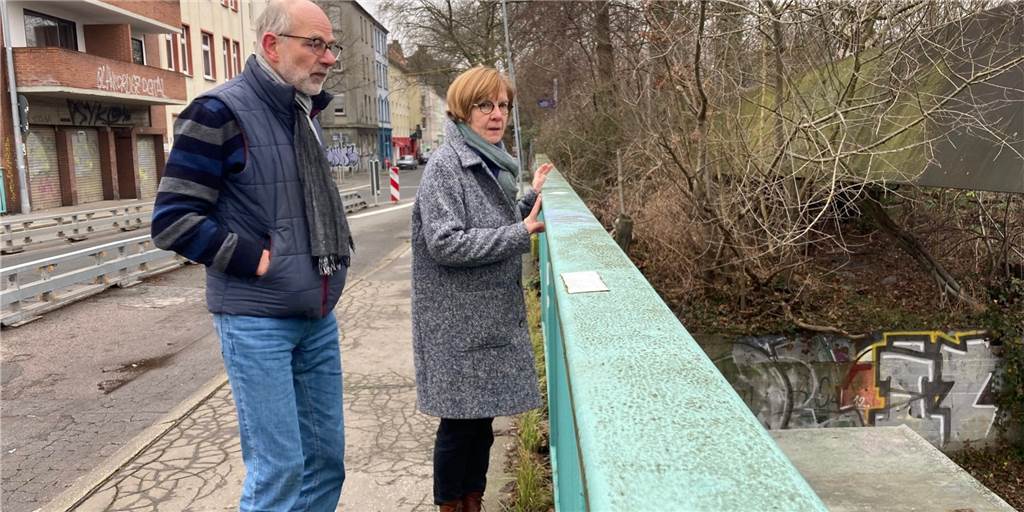 Schwerlaster rollen durchs Kreuzviertel: Wann kommt die neue Brücke? Schwerlaster rollen durchs Kreuzviertel: Wann kommt die neue Brücke?