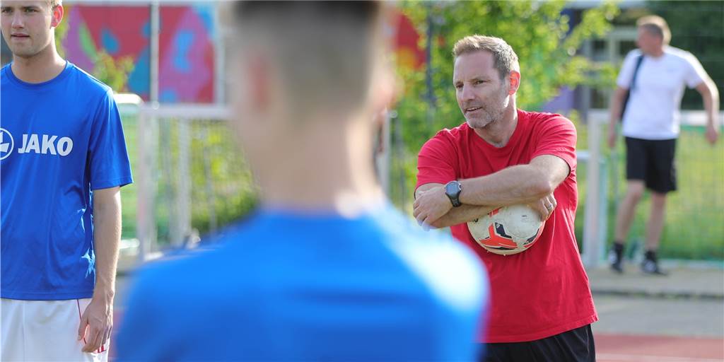 C-Liga-Goalgetter bekommt beim Landesliga-Team des Werner SC eine Chance - und trifft direkt Lars Müller, Trainer des Werner SC, hat in der Vorbereitung einem Spieler der dritten Mannschaft aus der Kreisliga C die Chance gegeben. Der will diese nun nutzen.