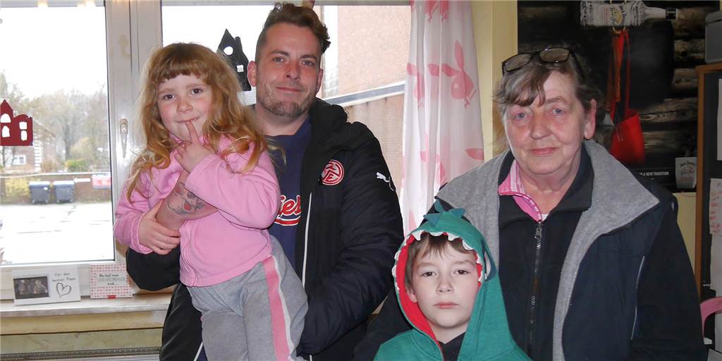 Seit Monaten ohne Heizung: Familie Peters ist von Hilfsbereitschaft überwältigt Seit mehreren Monaten hat die Familie Peters keine funktionierenden Heizkörper.