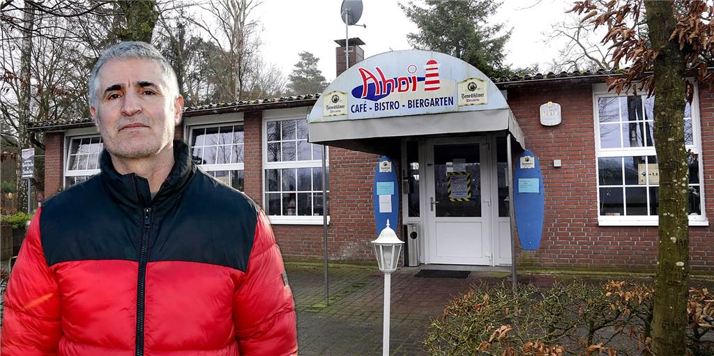 Nach dem Brand am Dülmener See: Wie geht’s weiter mit dem Café Ahoi? Pächter Emir Ali Salvar (Bild) und Betreiber Bernhard Fischer freuen sich, dass das Café Ahoi jetzt renoviert wird.
