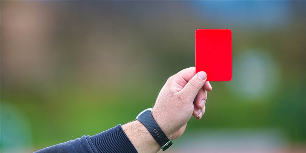 Nach Spielabbruch bei SG Victoria/SF II: Das Ende einer Fußball-Freundschaft Die Partie zwischen Arminia Sodingen und der SG Victoria/Sportfreunde II wurde nach einer Roten Karte und einer Rudelbildung abgebrochen. Für den Rot-Sünder wird das Konsequenzen haben.