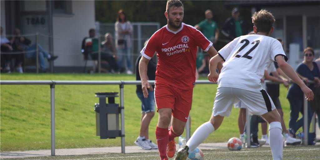 Fehlschuss gegen Ex-Klub - Mühlhausens Justin Pfaff hadert, aber: „Einen Elfer kann man verschießen“ Mühlhausens Justin Pfaff verschoss am Sonntag gegen seinen Ex-Klub Holzwickeder SC einen Elfmeter.