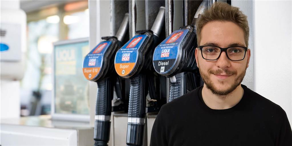 Autor Julian Preuß ist der Meinung, dass die Politik den steigenden Spritpreisen entgegenwirken muss.