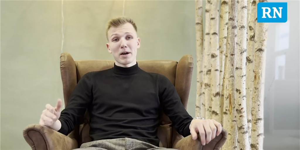 Pascal Wieczorek, wieso benutzt Du eigentlich immer das Dusch-Shampoo deiner Mitspieler? Pascal Wieczorek, wieso benutzt Du eigentlich immer das Dusch-Shampoo deiner Mitspieler?