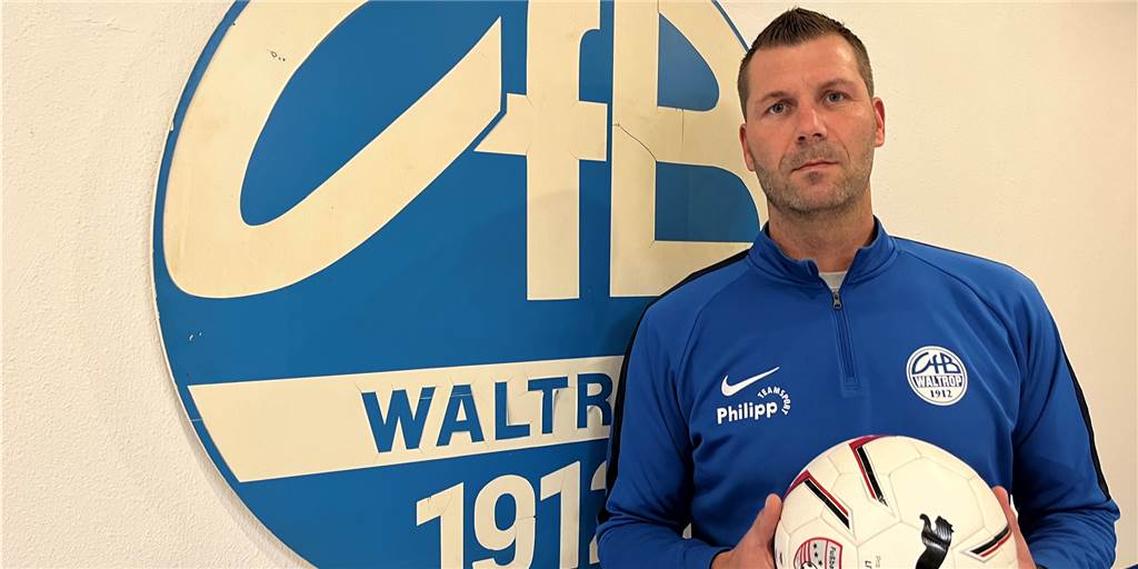 Kapitän eines Castrop-Rauxeler Vereins wechselt im Sommer zum VfB Waltrop Marco Taschke, ab Sommer Trainer des A-Ligisten VfB Waltrop, präsentiert einen neuen Spieler, der viel Erfahrung mitbringt.