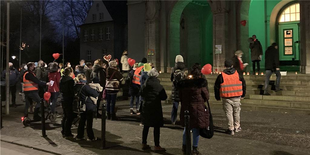 Erneut „Corona-Spaziergang“: Rund 70 Menschen in der Schwerter City Erneut „Corona-Spaziergang“: Rund 70 Menschen in der Schwerter City