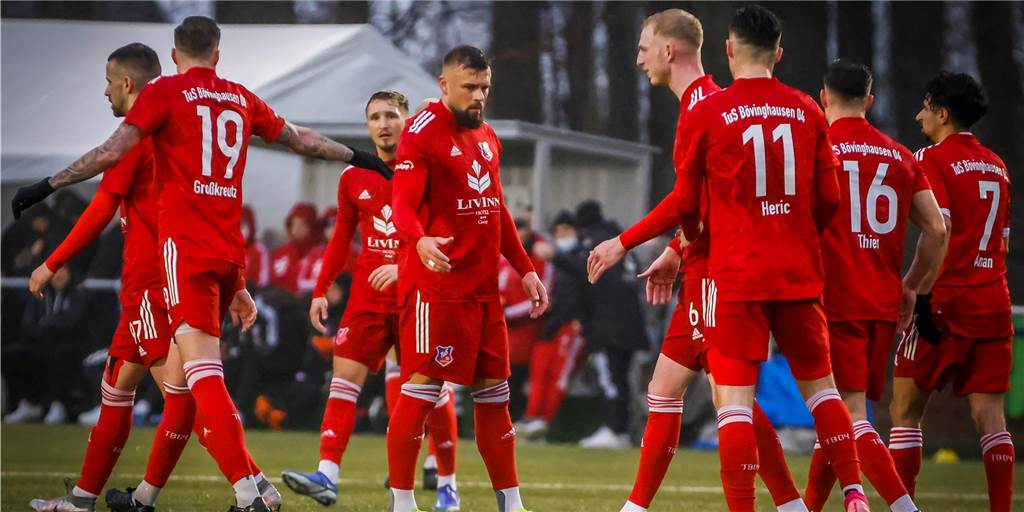 Schalke-Fan verlängert in Bövinghausen - auch weil er sich mit Kevin Großkreutz verträgt Schalke-Fan verlängert in Bövinghausen - auch weil er sich mit Kevin Großkreutz verträgt