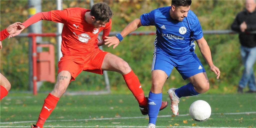 Bei SG Victoria/SF und VfB Habinghorst nur außen vor: Wurden Teuber und Homann verbannt? Ilias Homann (r.) saß beim VfB Habinghorst gegen Wanne-Eickel II 70 Minuten auf der Bank.