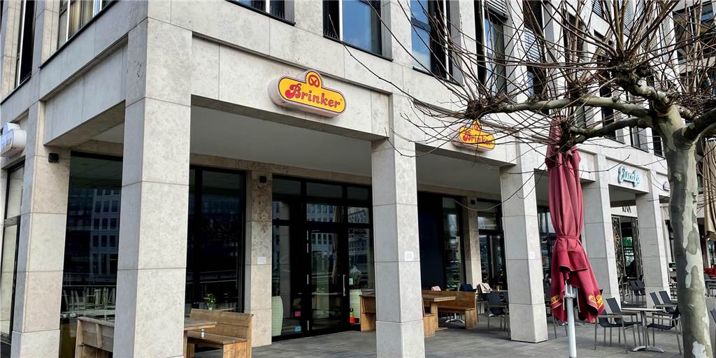 Bäckerei-Café mit sonnigen Plätzen am Phoenix-See in Dortmund ist geschlossen Bei der Bäckerei Brinker am Phoenix-See sind seit einiger Zeit die Türen geschlossen.