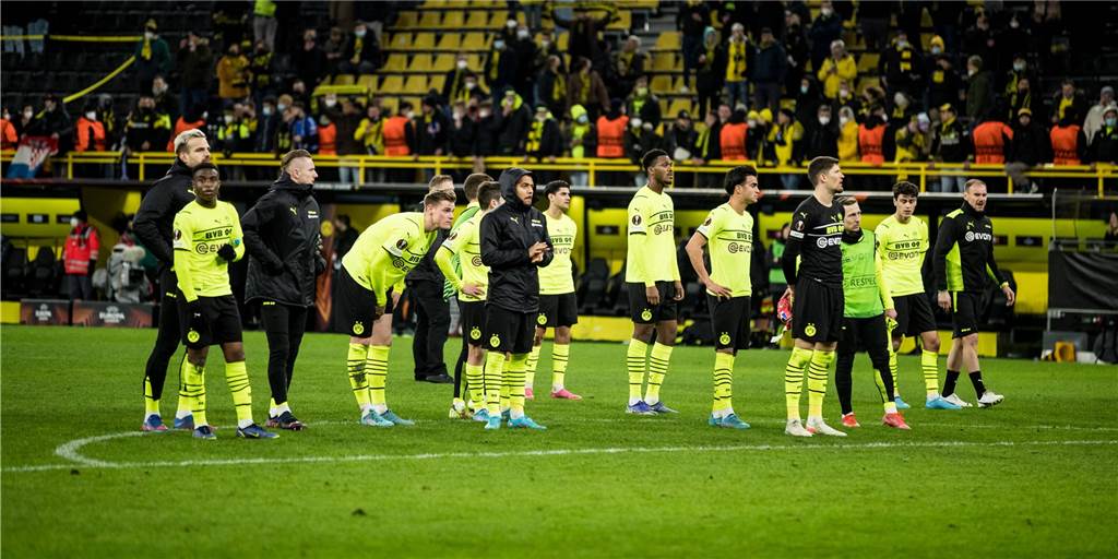 Ein neuer Tiefpunkt: BVB fällt gegen Glasgow wie ein Kartenhaus zusammen