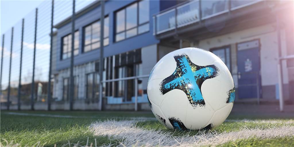 Nach 50 Jahren: Vereinsheim des FC Frohlinde soll einen Namen bekommen Nach 50 Jahren: Vereinsheim des FC Frohlinde soll einen Namen bekommen