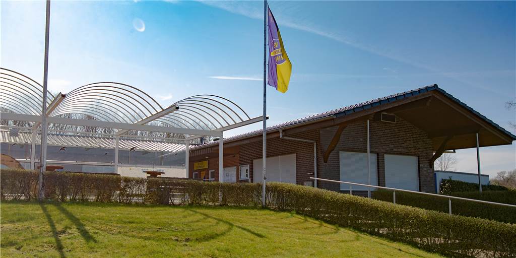 Wegen Unwetterwarnung: Ascheberg lässt Plätze geschlossen - mögliche Auswirkungen auf Spielbetrieb Die Sportanlage des SV Herbern bleibt auch am Freitag vorerst geschlossen.