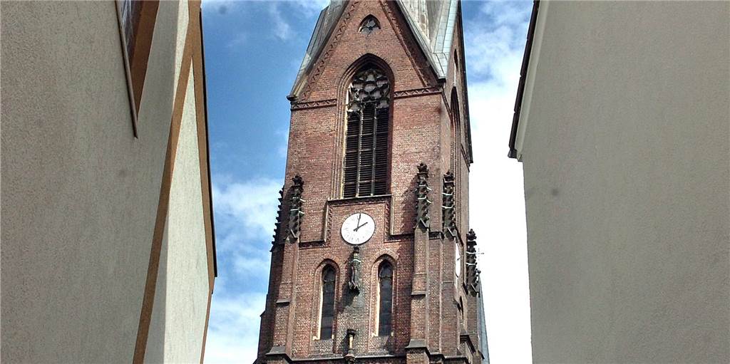Engagierte und weltoffene Seelsorger können die Kirche retten Ab Herbst wird Klaus Lunemann in der St. Marien-Kirche und anderen Kirchen der Großgemeinde St. Marien Gottesdienste feiern.