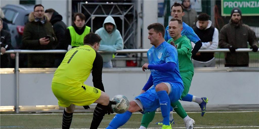Im Re-Live: Spätes Tor beschert BW Alstedde Derbysieg gegen Westfalia Wethmar BW Alstedde krönte sich am Samstagabend im Spiel gegen Westfalia Wethmar zum Derbysieger.