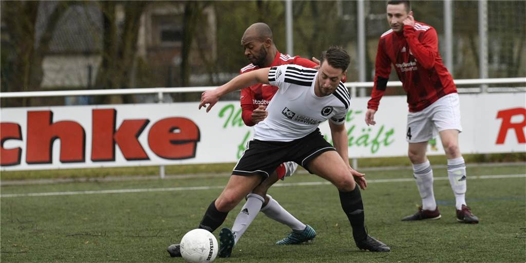 Liveticker: Das Schwerter Derby steigt – VfL Schwerte empfängt den Spitzenreiter Liveticker: Das Schwerter Derby steigt – VfL Schwerte empfängt den Spitzenreiter
