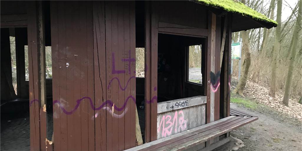 Zerstörte Freizeithütte in Stockum: Stadt Werne will sie abreißen Die Freizeithütte in Stockum befindet sich in einem schlechten Zustand und ist immer wieder Ziel von Vandalen.