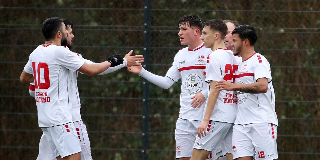 Türkspor-Kicker schnürt bei Acht-Tore-Gala einen Viererpack: „In der Box bin ich eiskalt“ Türkspor-Kicker schnürt bei Acht-Tore-Gala einen Viererpack: „In der Box bin ich eiskalt“