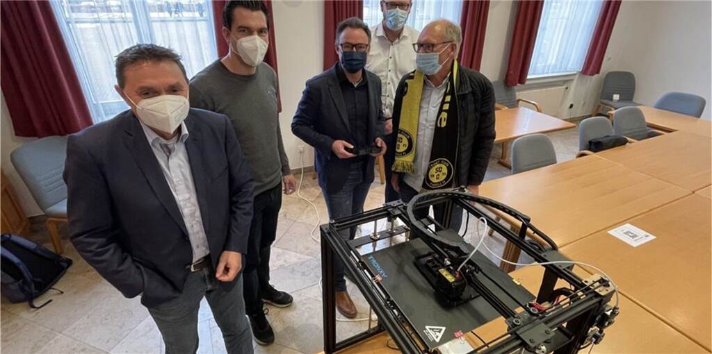Gemeinde, Verein und Architekturbüro freuen sich, in Deutschland Vorreiter werden zu können mit einem gedruckten öffentlichen Gebäude. Dafür gibt es jetzt eine weitere Fördersumme.