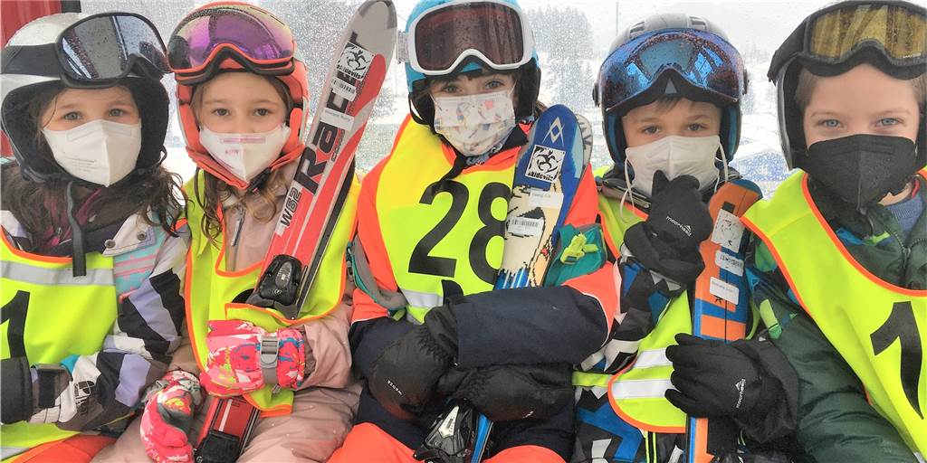 Coronafreie Skifreizeit – mutige Grundschule in Dortmund wird belohnt Die erste Skifreizeit der Dortmunder Grundschule war ein voller Erfolg - nicht nur, weil sich keiner der Teilnehmer mit dem Coronavirus infiziert hat.