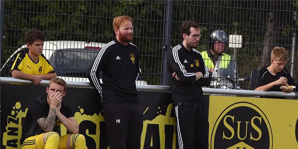 Neuer Trainer steht fest: SuS Kaiserau holt jungen Fachmann - mit BVB-Erfahrung Philipp Bremer und Robert Kittel (re.) trainieren den SuS Kaiserau bis zum Saiusonende. Dann kommt ein neuer Coach an die Sportschule.