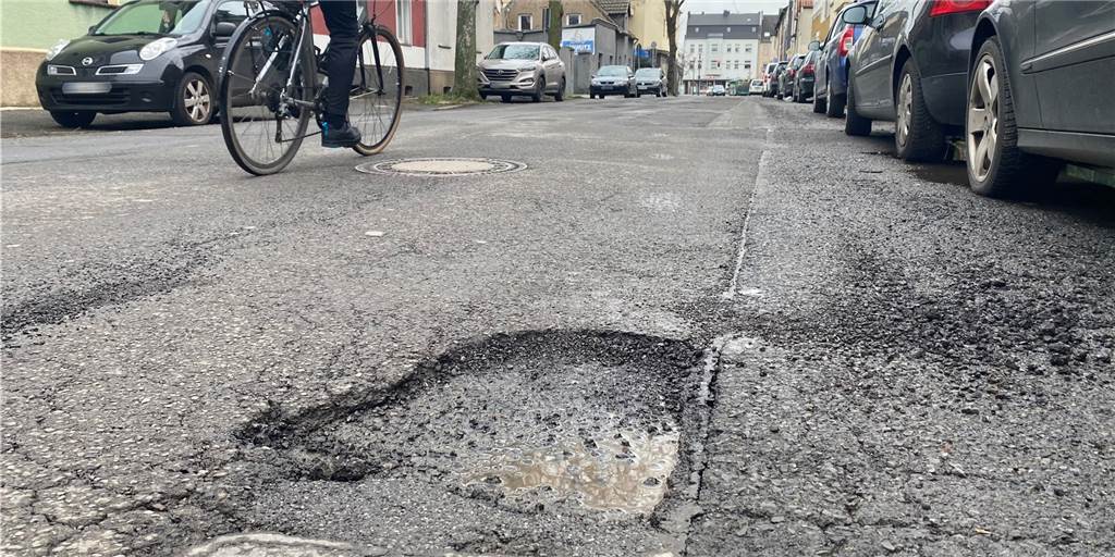 Hoffnung für Castrop-Rauxeler Schlagloch-Piste: Kreis plant Sanierung Hoffnung für Castrop-Rauxeler Schlagloch-Piste: Kreis plant Sanierung